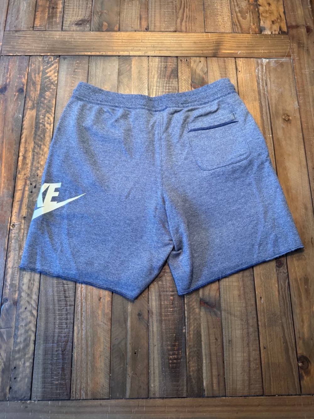 Nike French Terry Alumni Shorts. Size X-Large. Heather Blue Color - Picture 2 of 8